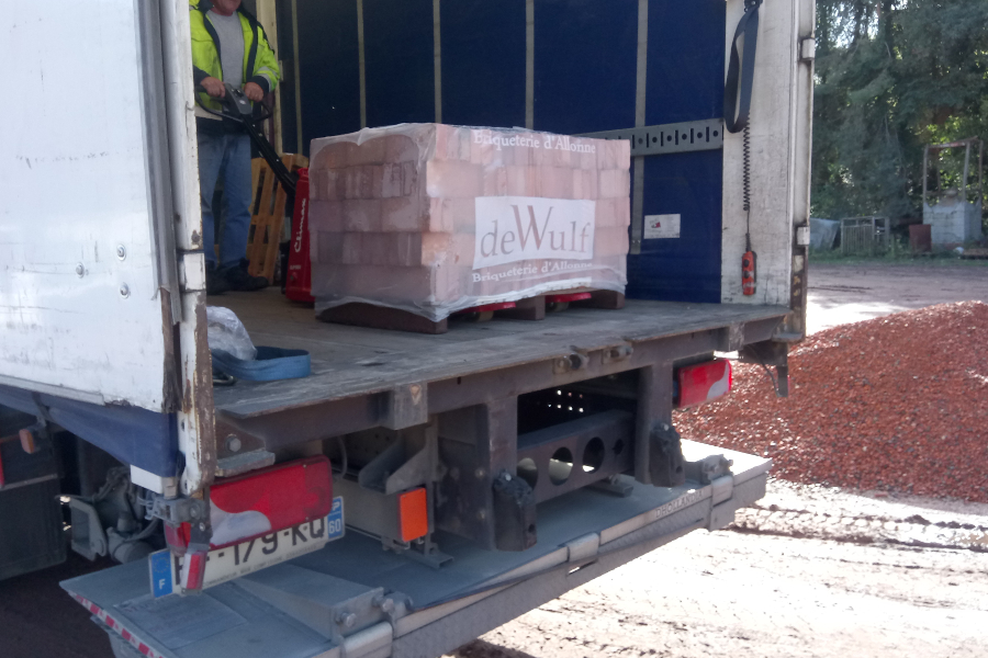 briqueterie dewulf allonne transport camion bache hayon